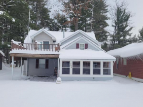 New! The Bear Lake Hideaway - Very Cute & Cozy!